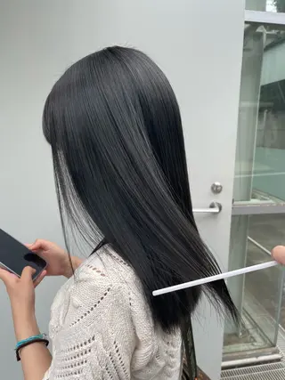 カラー ボブ/レイヤー /河内温太のヘアスタイル