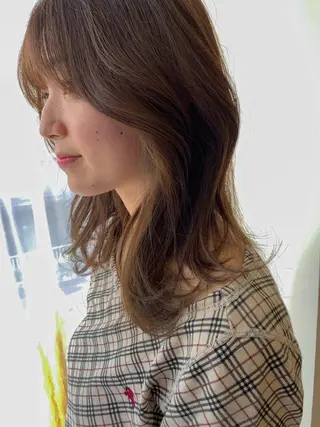 セミロング カラー モリシュンスケ /レイヤー/髪質改善のヘアスタイル