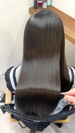 ロング 美髪職人あお🦕 髪質改善｜原宿のヘアスタイル