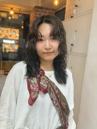 セミロング カラー パーマ ウルフレイヤー エクステ/kokiのヘアスタイル