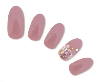 ネイル プラスネイル 池袋西口店のネイルデザイン