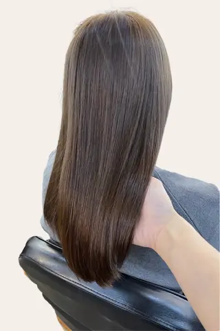 セミロング ニワ/レイヤーカット /透明感カラー💎のヘアスタイル