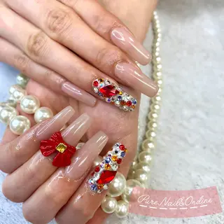 ロング ピュアネイル& オンディーヌのネイルデザイン