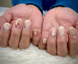 ネイル Nailsalon Latteのネイルデザイン