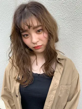 ロング カラー ヘアアレンジ 追立 優稀のヘアスタイル