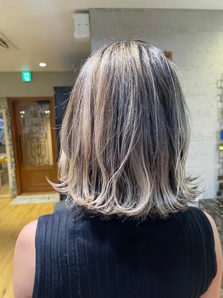 カラー アティリー 西梅田のヘアスタイル