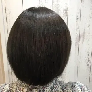 ショート カラー embrace エンブレイスのヘアスタイル