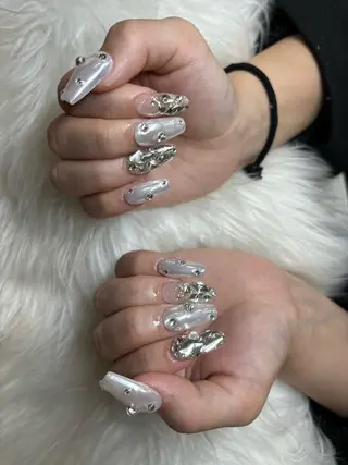 ネイル LaBriller所属・ラブリエ ayakaのネイルデザイン