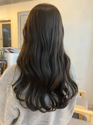 カラー YUI ハイトーンカラーのヘアスタイル