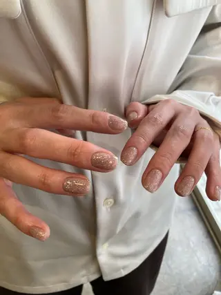 ネイル quro.n立川店所属・quro.n ☕️mariのネイルデザイン