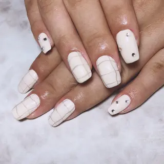 ネイル Eyelash salon mee所属・小船 莉穂のネイルデザイン