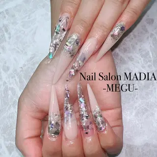 ネイル MADIA藤沢所属・MADIA MEGUのネイルデザイン