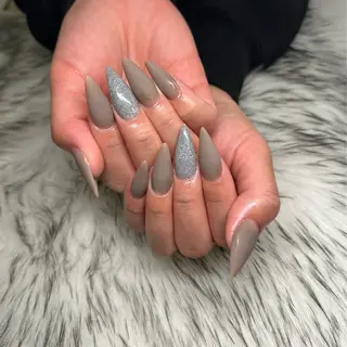 ネイル nail salon  DIA所属・出羽 奈津季のネイルデザイン