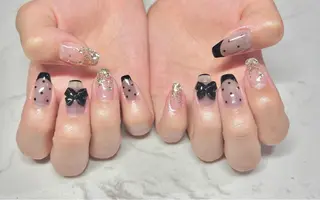 ネイル ちゅるんネイル🪄 耳ツボジュエリー🔗のネイルデザイン