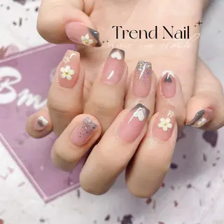 ネイル トレンド ネイル スタジオのネイルデザイン