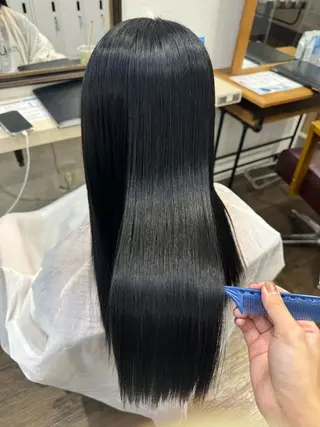 ロング apollo 横浜所属・横浜🦋ハイトーン 🫐耳つぼジュエリーのヘアスタイル