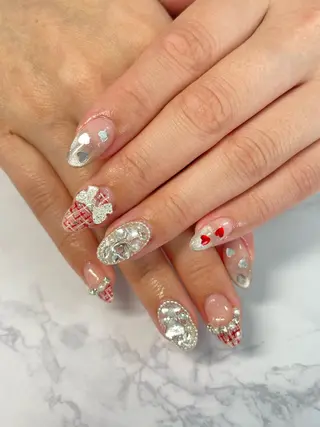 ネイル celica所属・松田 由真のネイルデザイン