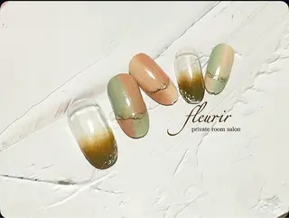 ネイル フルリール 【プライベートサロンのネイルデザイン