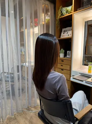 セミロング afloatkobe所属・美髪/髪質改善 川口凌弥のヘアスタイル