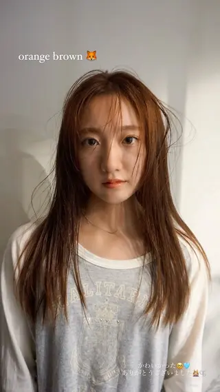 ロング カラー 吉田 愛美のヘアスタイル