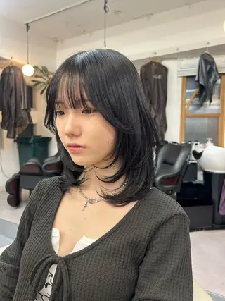 ミディアム punel 【プネル】所属・💜Noa /艶髪ハイトーン💫のヘアスタイル