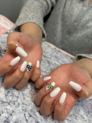 ネイル Pretzels🥨 【プレッツェル】ミウのネイルデザイン