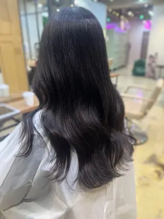 ロング ELEANOAH TOKYO エレノア トーキョー所属・RENA 🎀のヘアスタイル