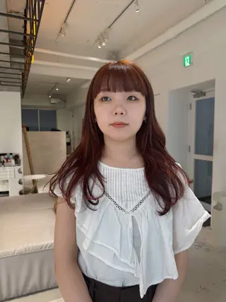 ミディアム カラー 髙橋一哉　ブリーチ/ ベージュカラーのヘアスタイル