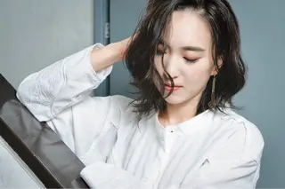 ミディアム シェアハピ ヤマモトのヘアスタイル