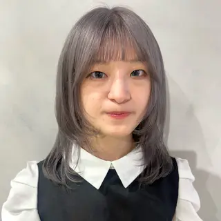 ミディアム カラー デザインカラー/パー マ🦖外岡咲希🦖のヘアスタイル