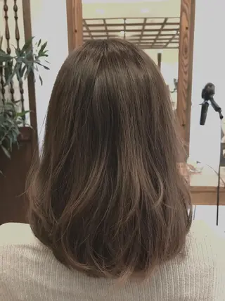 ミディアム カラー 小沢 佑次のヘアスタイル