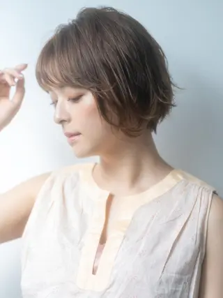 ショート カラー 🎀ハイトーン/レイ ヤー/Reina🎀のヘアスタイル