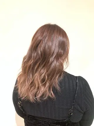 セミロング カラー 松吉 純平のヘアスタイル