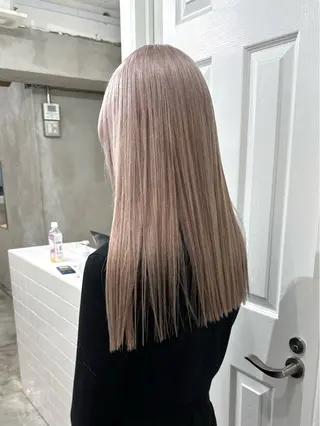 ロング 抜きっぱなしブロンド ササキカズマのヘアスタイル
