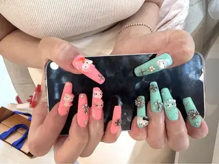 ネイル LEDアイラッシュ ∩_∩アオイのマツエク・マツパデザイン