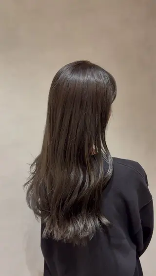 ロング UNCHEL所属・空閑 永知のヘアスタイル