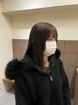 セミロング mao /HUI金山のヘアスタイル