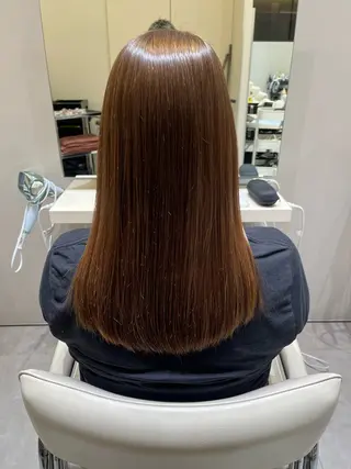 ロング k-two 関 七海のヘアスタイル