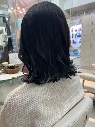 ミディアム カラー アレンジ&ショート 💙YUKINOのヘアスタイル