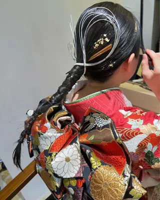 ロング ヘアアレンジ MARU レイヤー/パーマのヘアスタイル