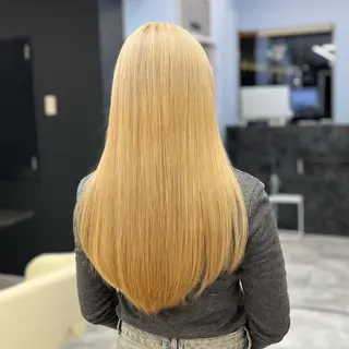 ロング カラー white.梅田所属・White梅田  ／ COCOのヘアスタイル