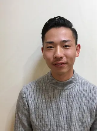 ショート メンズ ケアブリーチ 坪井佑樹のヘアスタイル