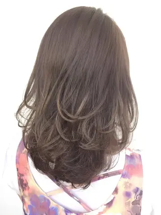 ミディアム 韓国レイヤーカット KOUKIのヘアスタイル