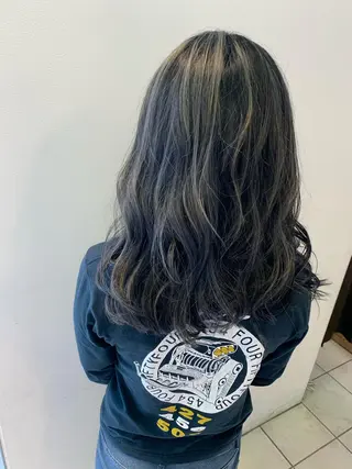 ミディアム カラー ヘアアレンジ マツエク・マツパ 竹井 寛喜のヘアスタイル