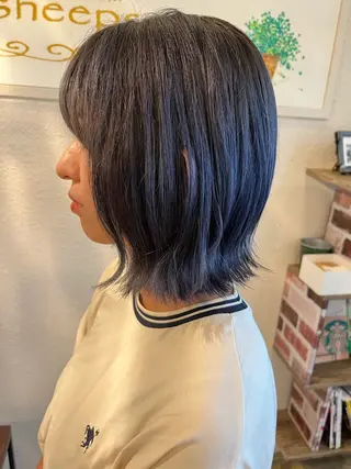 ショート カラー 上原 愛理のヘアスタイル