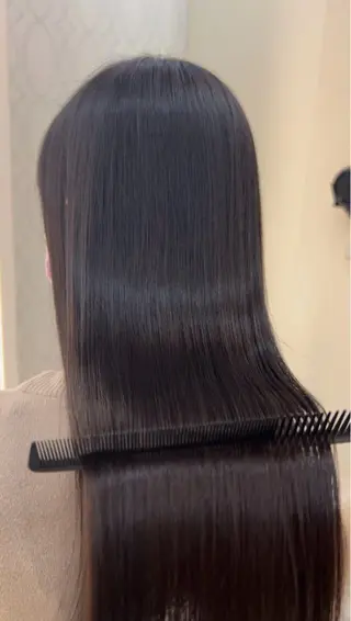 HUIS所属・🫧髪質改善🫧 【HUIS】牧野のヘアスタイル