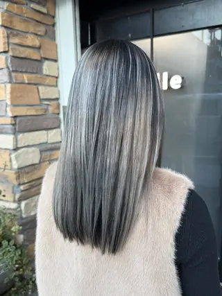 セミロング カラー 透明感カラー/パーマ 🌀アオノのヘアスタイル