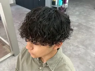 メンズ メンズ特化✨️ 韓国風パーマ🔥一八のヘアスタイル