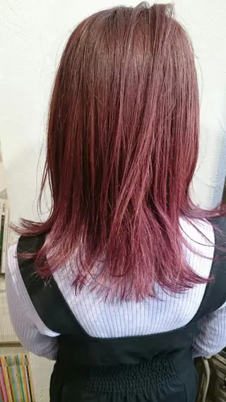 ミディアム カラー クオーレ hairのヘアスタイル