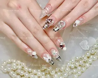 ネイル Salon de Minuit🦩のネイルデザイン
